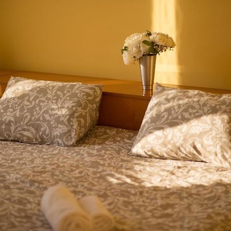 Holiday Home Nives ติวัต ภายนอก รูปภาพ