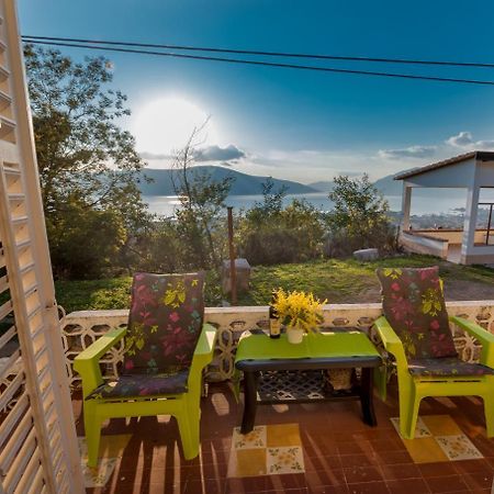 Holiday Home Nives ติวัต ภายนอก รูปภาพ